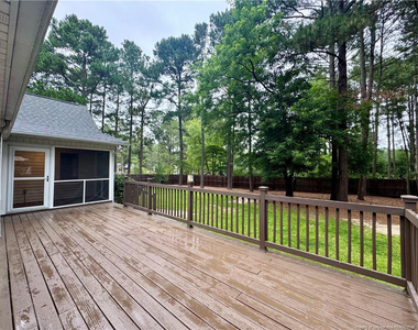 200 Horseshoe Drive - Photo Thumbnail 25