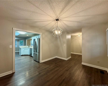 200 Horseshoe Drive - Photo Thumbnail 5