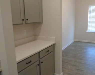1622 Old Barn Road - Photo Thumbnail 8