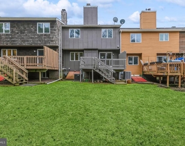 11 Astor Court - Photo Thumbnail 26