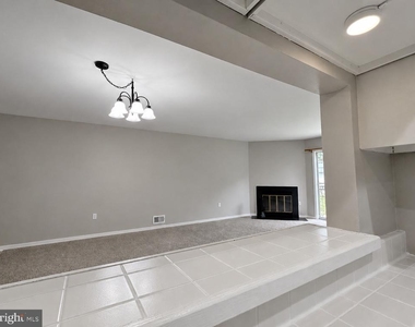 17 Barberry Court - Photo Thumbnail 8