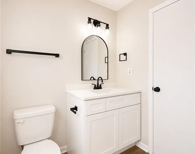 1422 Tangora Lane - Photo Thumbnail 10