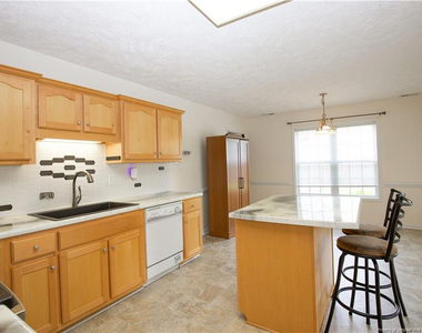106 Harvest Lane - Photo Thumbnail 10