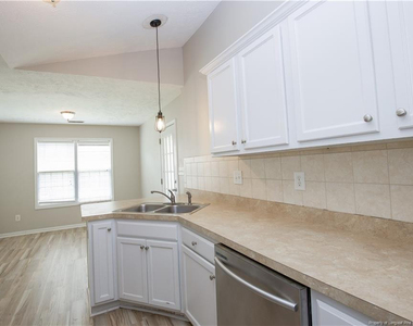 196 Lochwood Drive - Photo Thumbnail 9