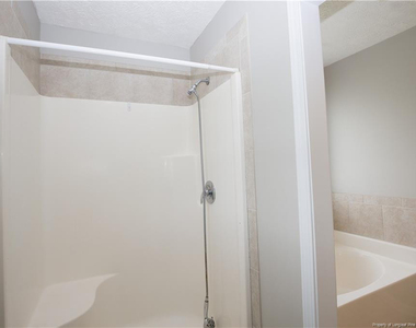 196 Lochwood Drive - Photo Thumbnail 27