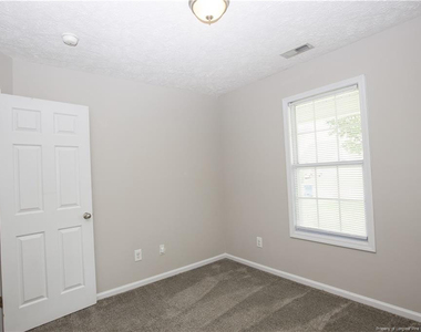 196 Lochwood Drive - Photo Thumbnail 32