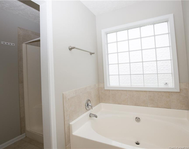 196 Lochwood Drive - Photo Thumbnail 26