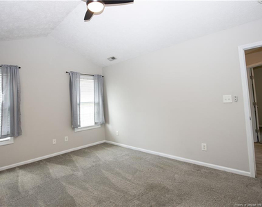 196 Lochwood Drive - Photo Thumbnail 21