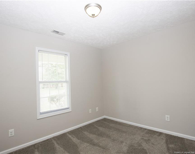 196 Lochwood Drive - Photo Thumbnail 29