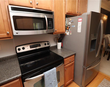 933 Portstewart Drive - Photo Thumbnail 13