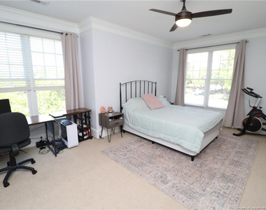 933 Portstewart Drive - Photo Thumbnail 18