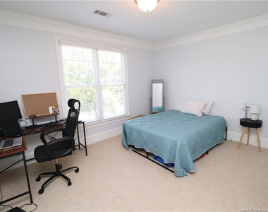 933 Portstewart Drive - Photo Thumbnail 24