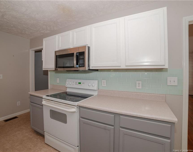 3513 Bracebridge Court - Photo Thumbnail 13