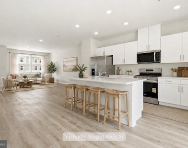 104 Clinton Street - Photo Thumbnail 2