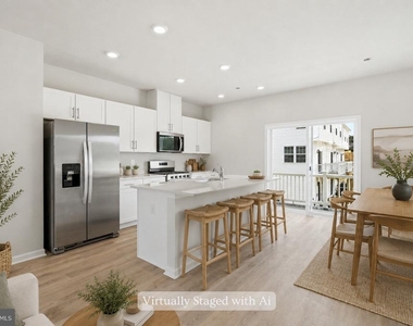104 Clinton Street - Photo Thumbnail 3