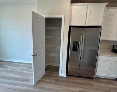 38 Barnes Way - Photo Thumbnail 1