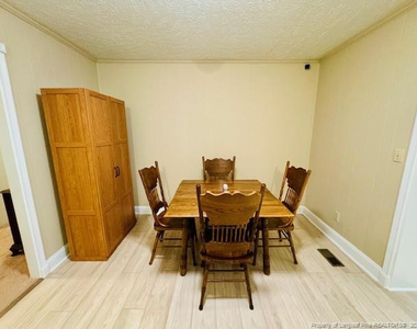 434 Windsor Road - Photo Thumbnail 12