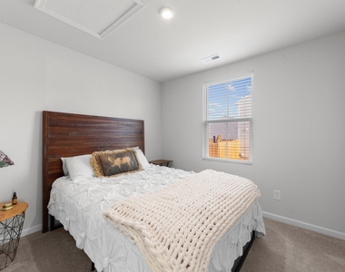 45 Florentine Court - Photo Thumbnail 24