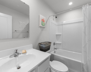 45 Florentine Court - Photo Thumbnail 23