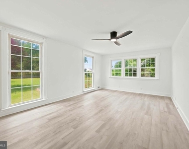 471 Elmwood Road - Photo Thumbnail 8