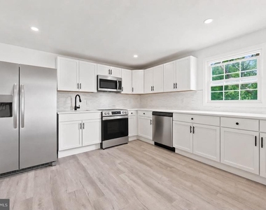 471 Elmwood Road - Photo Thumbnail 5