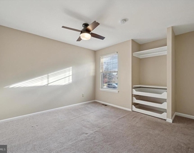9 Meadow Lane - Photo Thumbnail 7