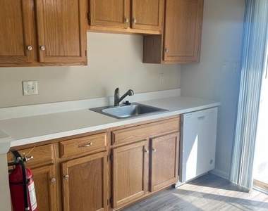 32 Foxglove Drive - Photo Thumbnail 16