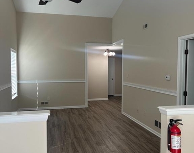 32 Foxglove Drive - Photo Thumbnail 12