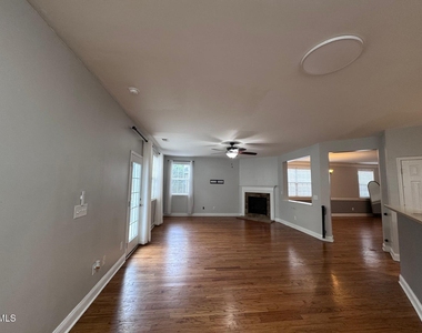 404 Byrams Ford Drive - Photo Thumbnail 8