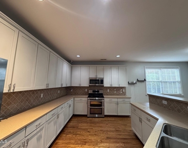 404 Byrams Ford Drive - Photo Thumbnail 4