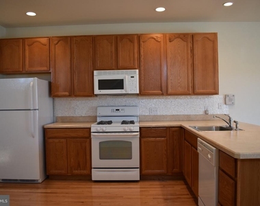72 Chelsea Court - Photo Thumbnail 7