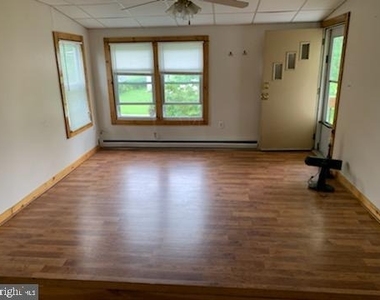 899 N 3rd Street - Photo Thumbnail 1