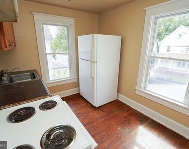 235 Newton Street - Photo Thumbnail 5