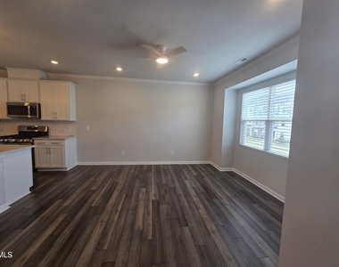 451 Carolina Springs Boulevard - Photo Thumbnail 10