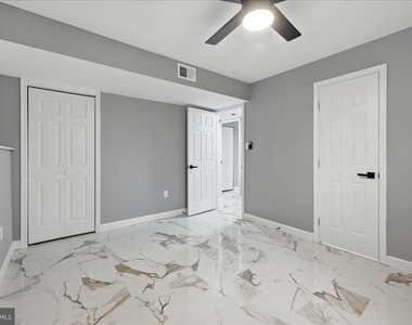6915 Adel Street - Photo Thumbnail 31