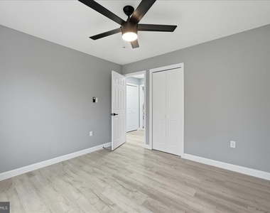 6915 Adel Street - Photo Thumbnail 26