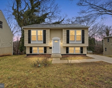 6915 Adel Street - Photo Thumbnail 43
