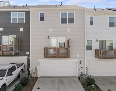 1009 Belloak Way - Photo Thumbnail 28