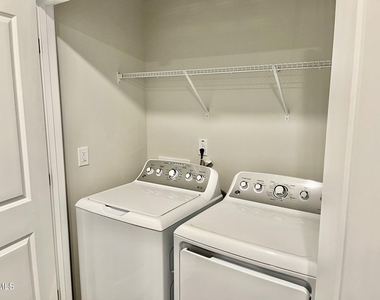 1009 Belloak Way - Photo Thumbnail 15