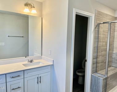 1009 Belloak Way - Photo Thumbnail 18