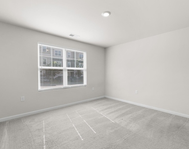 1009 Belloak Way - Photo Thumbnail 3