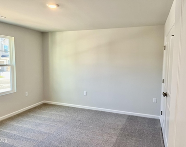 1009 Belloak Way - Photo Thumbnail 16