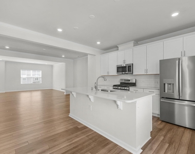 1009 Belloak Way - Photo Thumbnail 9