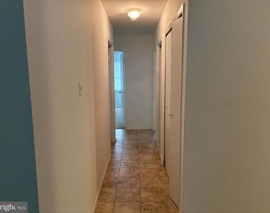 2207 Hyson Place - Photo Thumbnail 10