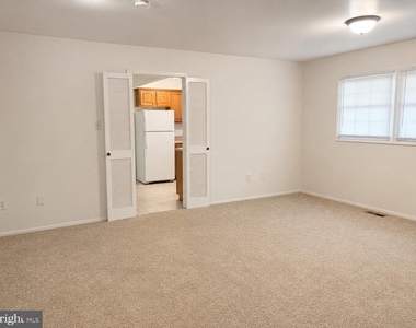 2207 Hyson Place - Photo Thumbnail 7