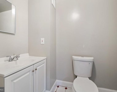 15950 Alameda Drive - Photo Thumbnail 7