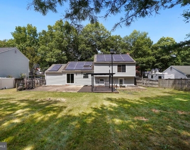 15950 Alameda Drive - Photo Thumbnail 12