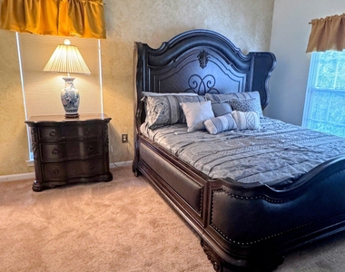 15616 Everglade Lane - Photo Thumbnail 9