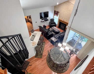 15616 Everglade Lane - Photo Thumbnail 5