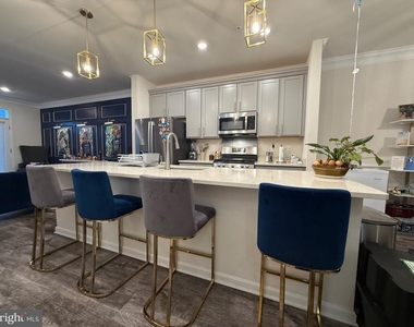 16603 Anegada Drive - Photo Thumbnail 11